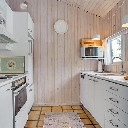 Vlatko - 2-9km From The Sea In Nw Jutland By Interhome
