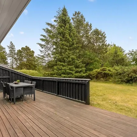 Vlatko - 2-9km From The Sea By Interhome *
